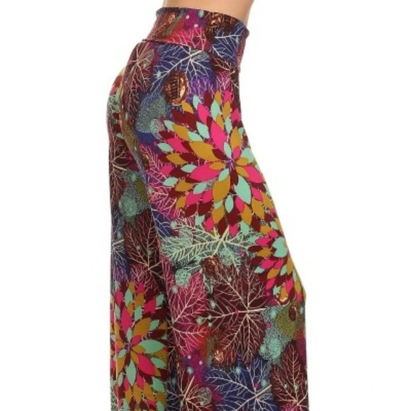 Yelete Pants - NWT Beautiful Lady's Printed Palazzo Pant